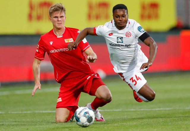 在德甲与德 在德甲与德