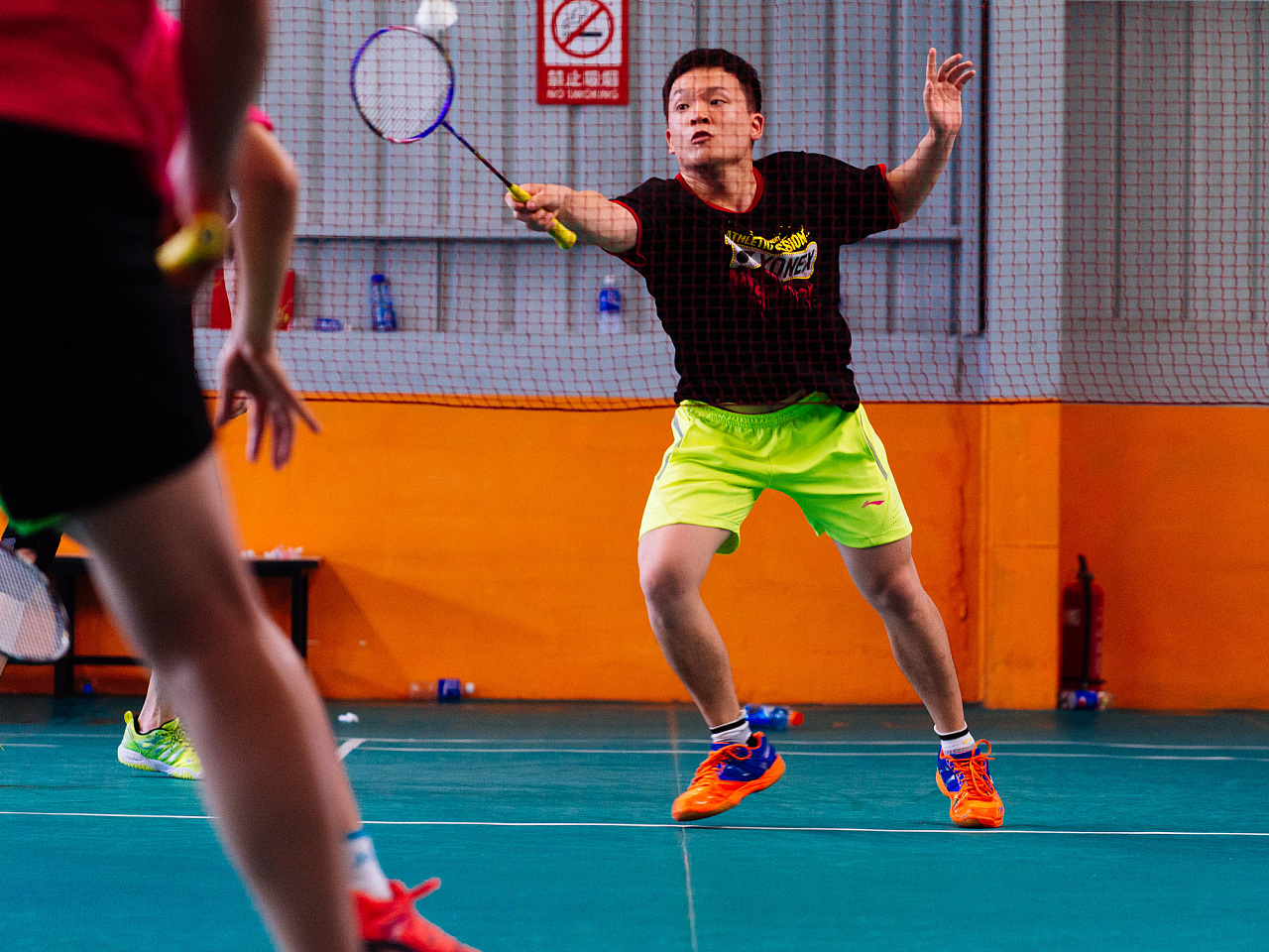 着无数球迷 着无数球迷