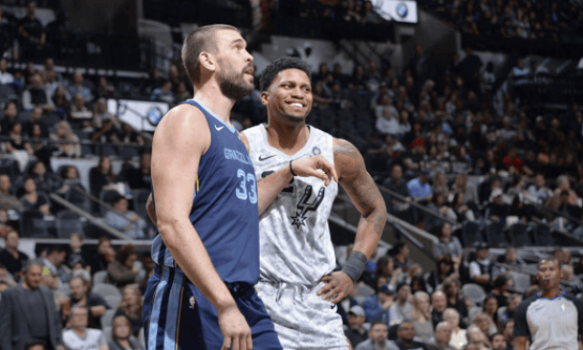 而是在肘区 而是在肘区